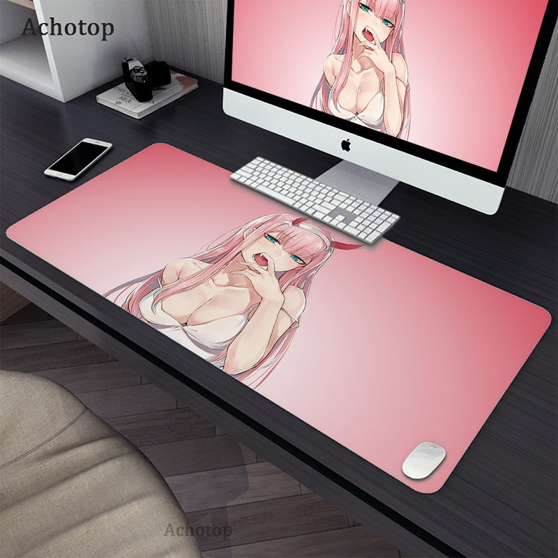 Tapis de souris de jeu Anime, design cool et mignon avec bord surjeté